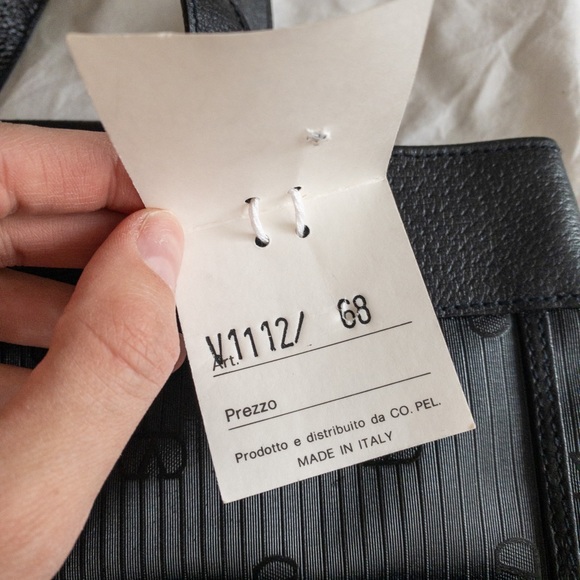 Valentino Garavani hand bag - Picture 5 of 5